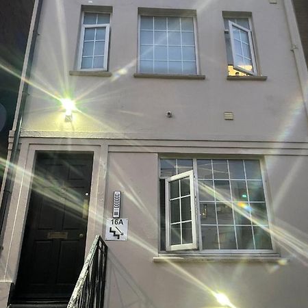 Luton Short Term Lets - Cardiff Road Apartment Екстериор снимка